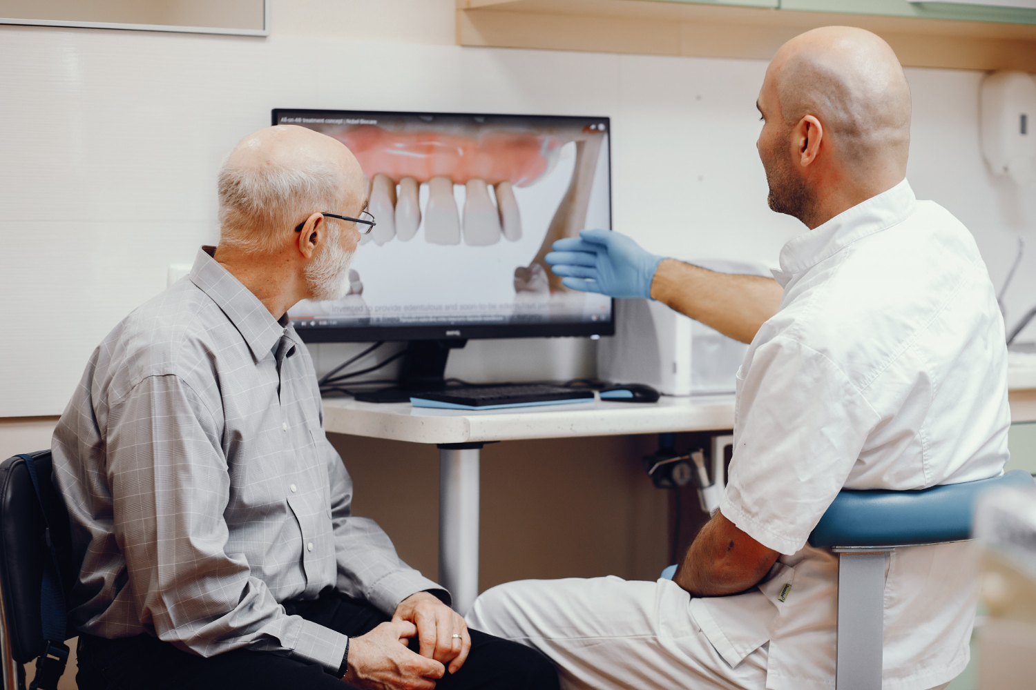 Implantes dentales e hipertensión